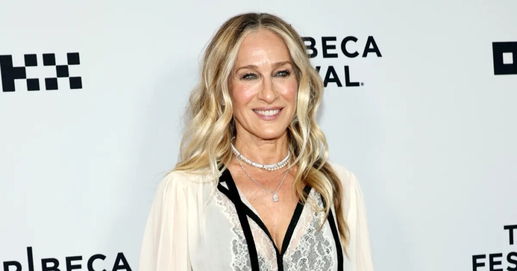 Get Sarah Jessica Parker's Platform Sandals Look on Amazon