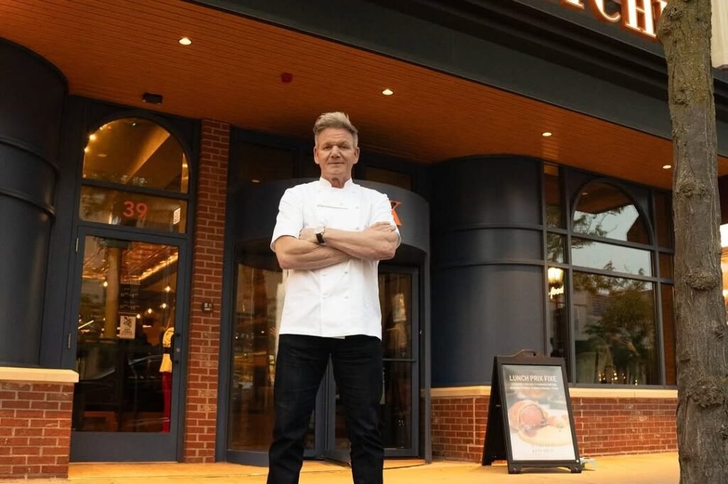 Gordon Ramsay Unveils Limited-Time Buffalo Chicken Pizza for UK Diners Gordon Ramsay Unveils Limited-Time Buffalo Chicken Pizza for UK Diners