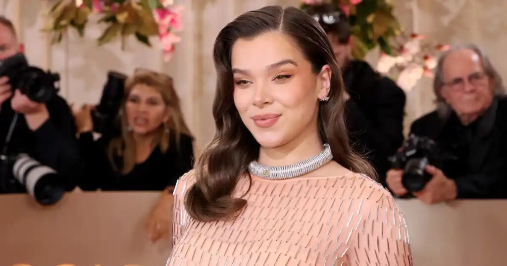 Hailee Steinfeld’s Quotes About Motherhood, Raising Daughter Hailee Steinfeld’s Quotes About Motherhood, Raising Daughter