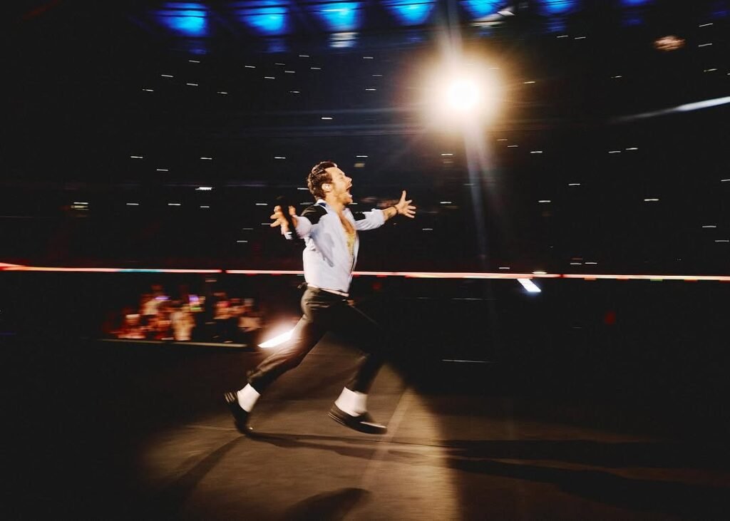 Harry Styles Points to Wembley Stadium in a New ‘Together, Together’ Announcement Harry Styles Points to Wembley Stadium in a New ‘Together, Together’ Announcement