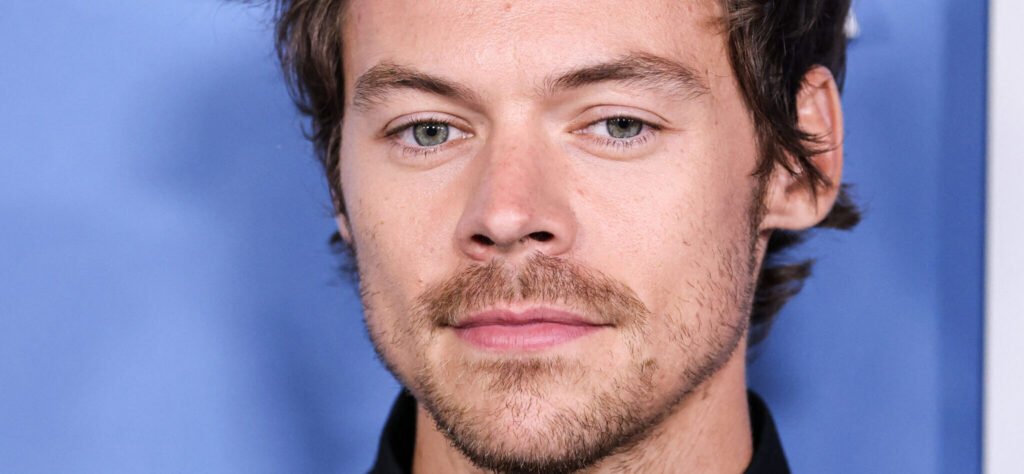 Harry Styles Sparks Concern After Choking During Concert
