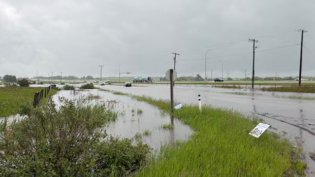 Heavy rain pushes Edmonton, neighbouring municipalities to urge stop to non-essential water use Heavy rain pushes Edmonton, neighbouring municipalities to urge stop to non-essential water use