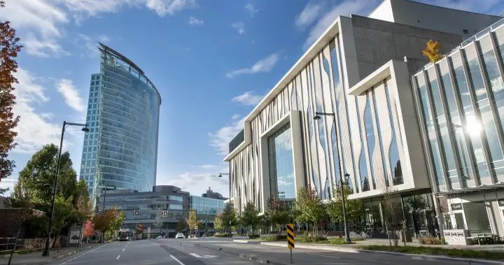 Historic $40 million donated to SFU’s new medical school Historic $40 million donated to SFU’s new medical school