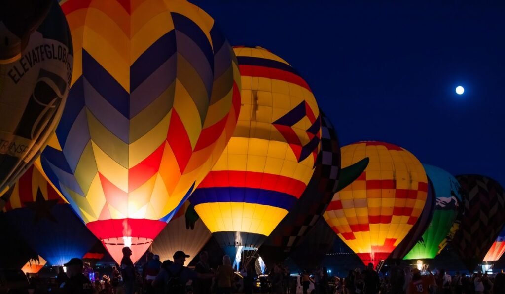 Hot air balloon’s rough landing in Nevada leaves people injured Hot air balloon’s rough landing in Nevada leaves people injured
