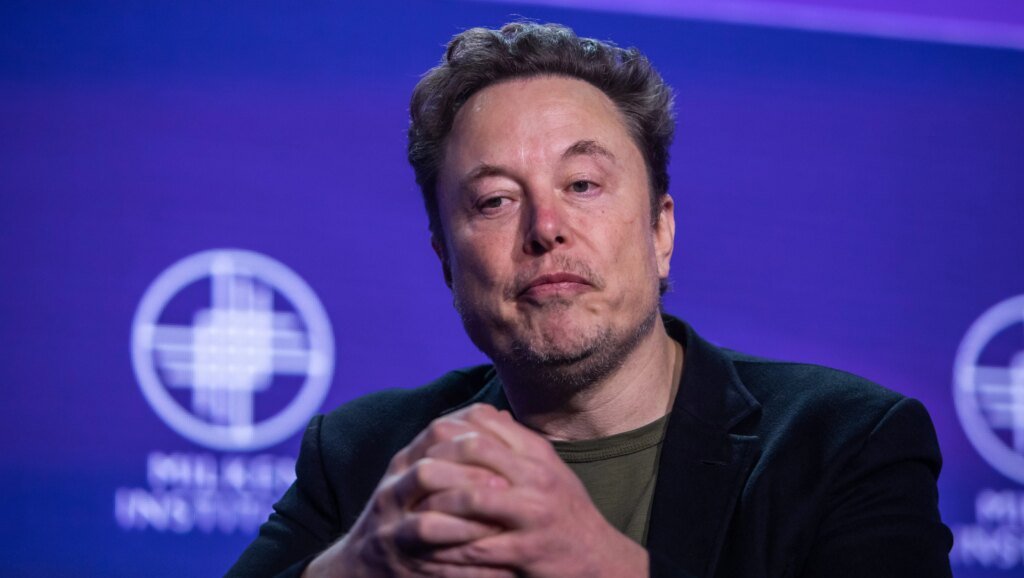 How Much Money the SpaceX CEO Has in 2026 – Hollywood Life
