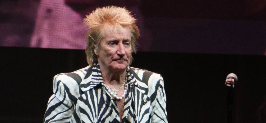 How ‘South Park’ Predicted Rod Stewart’s Health Fail Onstage How 'South Park' Predicted Rod Stewart's Health Fail Onstage