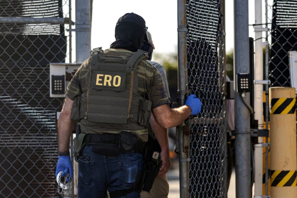 ICE to stop reporting migrant deaths after release amid historic rise in deaths in custody | U.S.