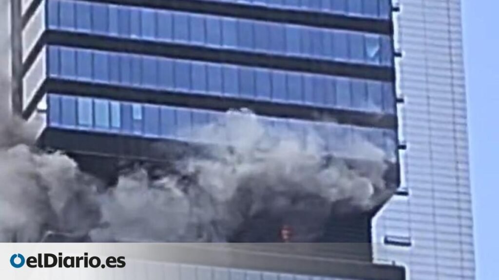 Incendio y desalojo en la Torre Moeve, el segundo rascacielos más alto de Madrid