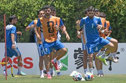 Irán presentará una queja ante la FIFA por las “restricciones” que le “imponen” Irán presentará una queja ante la FIFA por las “restricciones” que le “imponen”