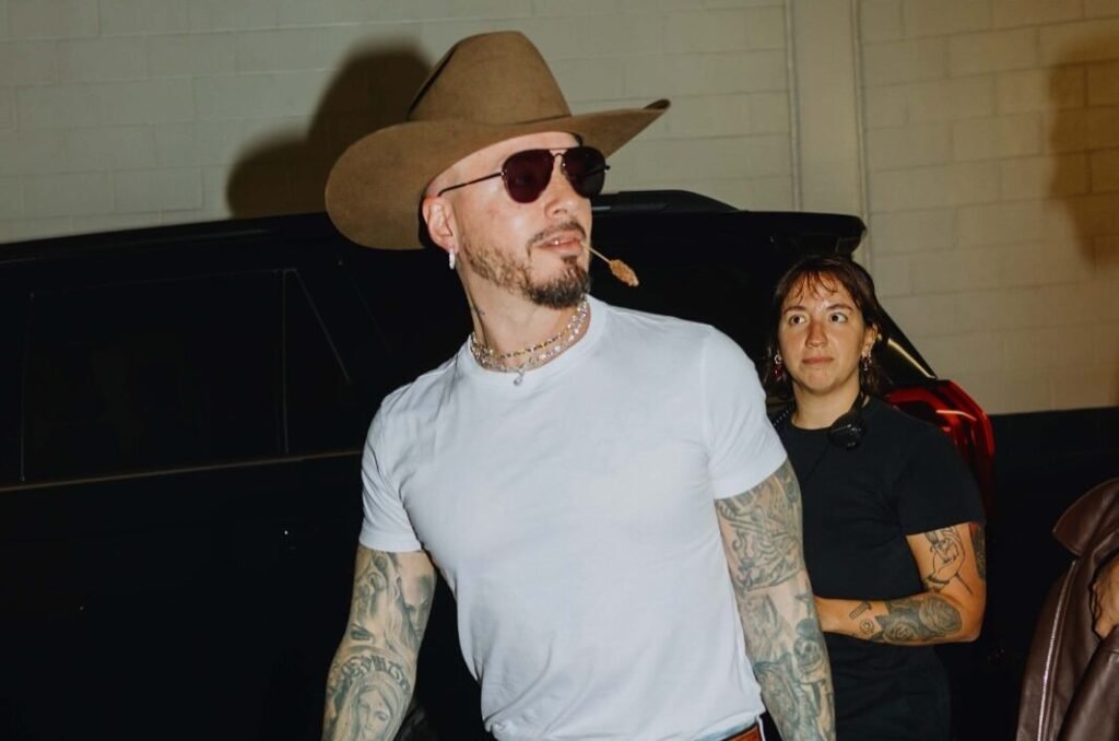 J Balvin and MD Motiv8 Launch the 250 Million Acts of Kindness Challenge J Balvin and MD Motiv8 Launch the 250 Million Acts of Kindness Challenge