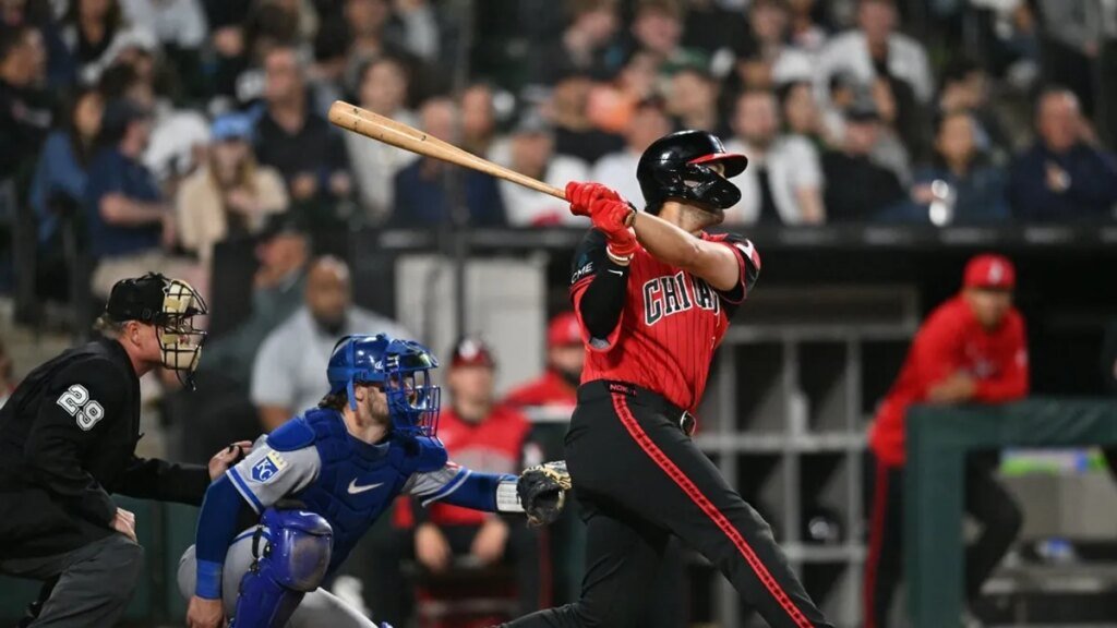 Jacob Gonzalez walk-off lifts White Sox to 10th straight home series win Jacob Gonzalez walk-off lifts White Sox to 10th straight home series win