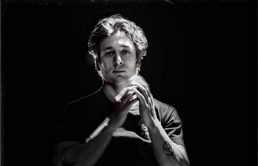 Jamie Lee Curtis Calls Jeremy Allen White a ‘Beautiful Scene Partner’ in The Bear Finale