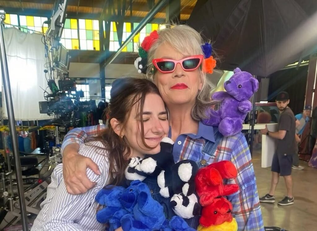 Jamie Lee Curtis Calls Someone ‘Singular’ in A Brief But Bold Message Jamie Lee Curtis Calls Someone ‘Singular’ in A Brief But Bold Message