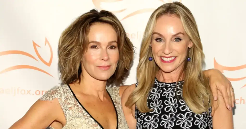 Jennifer Grey Shares Topless Pic With Michael J. Fox’s Wife Jennifer Grey Shares Topless Pic With Michael J. Fox’s Wife