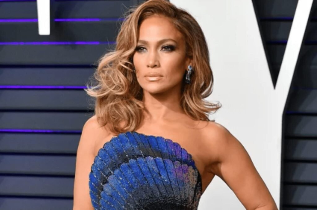 Jennifer Lopez Hits the London Red Carpet for ‘Office Romance’