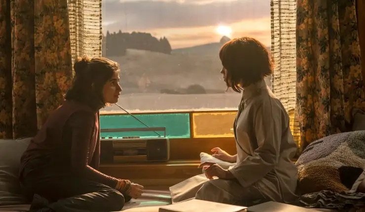Jenny Ortega Wants A ‘Perfect Home’ In Klara And The Sun First Trailer Jenny Ortega Wants A 'Perfect Home' In Klara And The Sun First Trailer