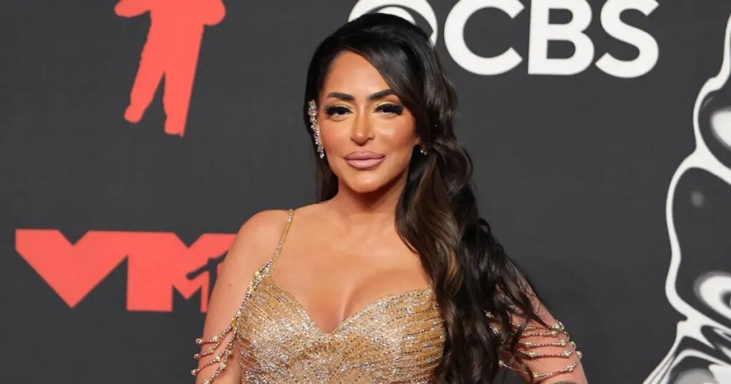 Jersey Shore's Angelina Cries Over Miscarriage Heartbreak