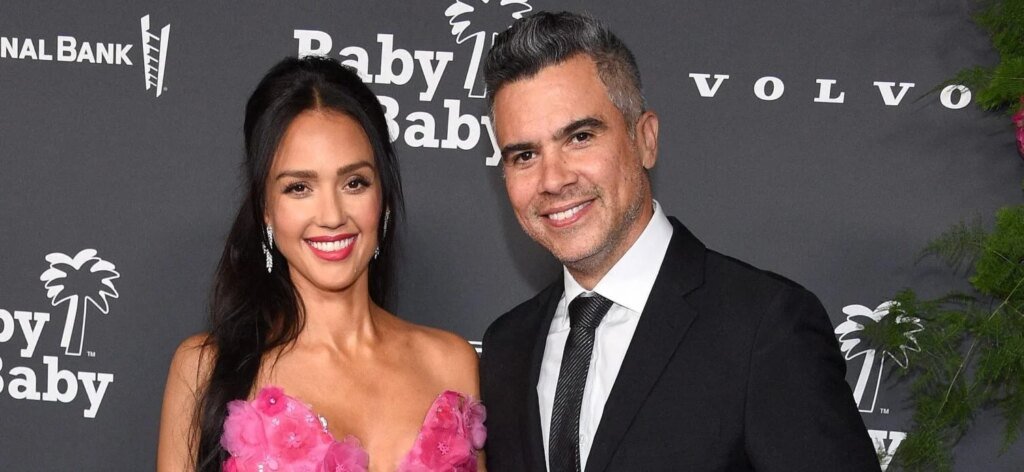 Jessica Alba's Divorce Turns 'Bitter' Over Younger Boyfriend
