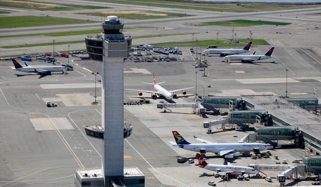 JetBlue pilot reports hitting drone as plane approached JFK airport to land Monday morning