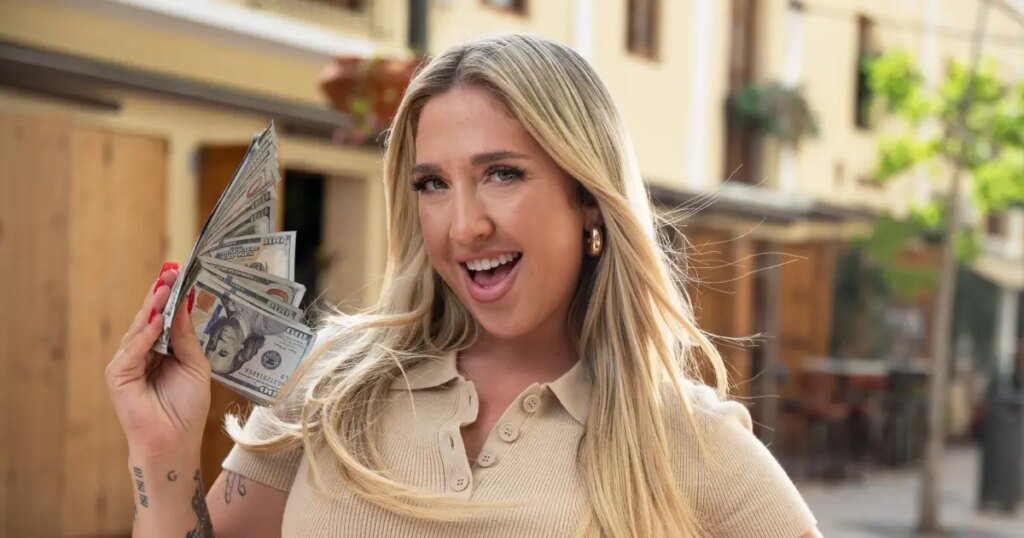 Kardashian Nanny Leah Barrs on Status With Dad She Slept With