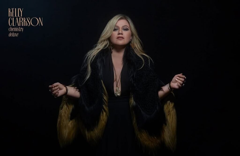 Kelly Clarkson Marks Three Years of ‘Chemistry’ with A Heartfelt Thank You