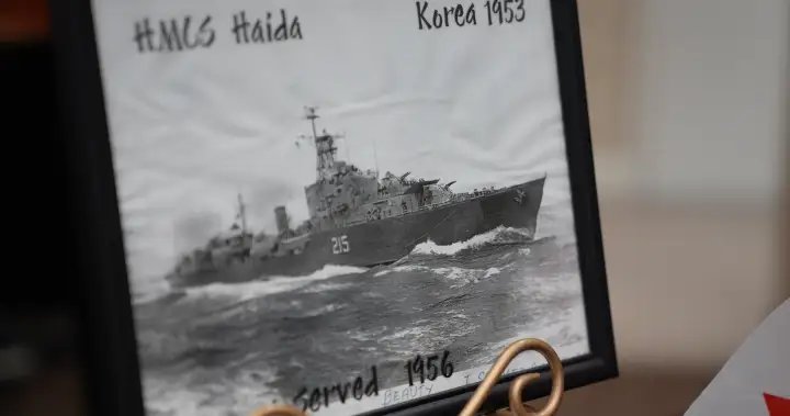 Kelowna veteran surprised with custom model ship after nationwide effort Kelowna veteran surprised with custom model ship after nationwide effort