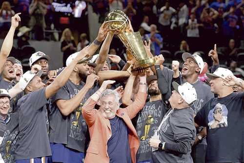 Knicks ponen fin a sequía de 53 años sin campeonato Knicks ponen fin a sequía de 53 años sin campeonato