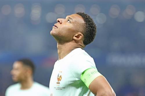 Koné resta importancia a presión que sufre Mbappé, confía en que brillará en la Copa del Mundo Koné resta importancia a presión que sufre Mbappé, confía en que brillará en la Copa del Mundo