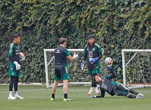 La Jornada: Como todos en el equipo, estoy listo para jugar: Guillermo Ochoa La Jornada: Como todos en el equipo, estoy listo para jugar: Guillermo Ochoa