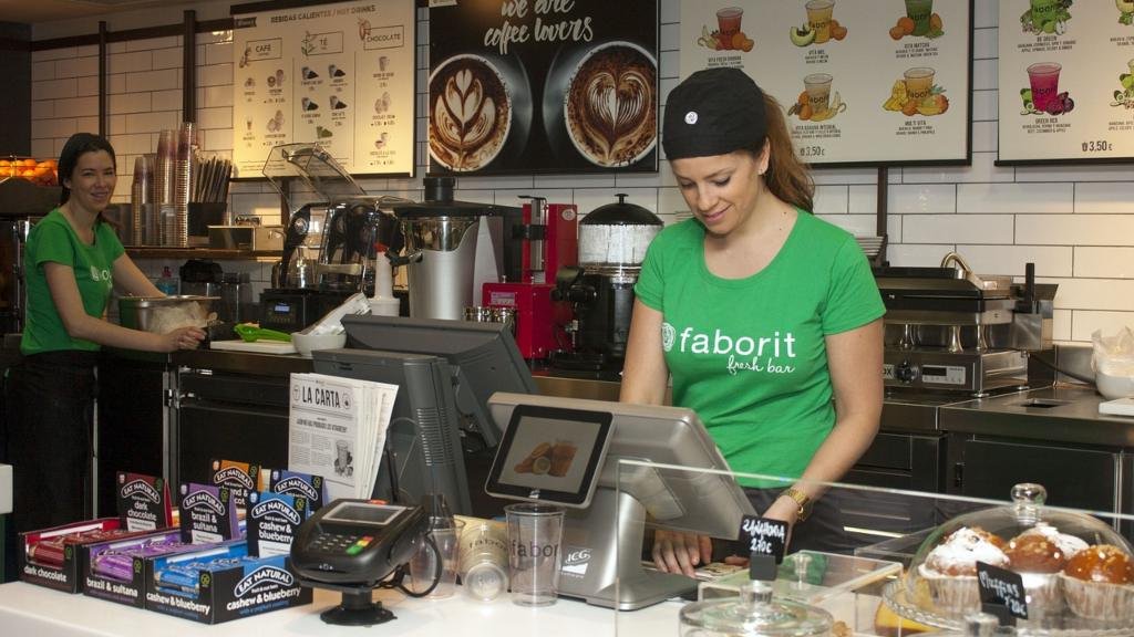 La hostelería pierde casi dos de cada tres empleados al año: cómo frenar la crisis de rotación La hostelería pierde casi dos de cada tres empleados al año: cómo frenar la crisis de rotación