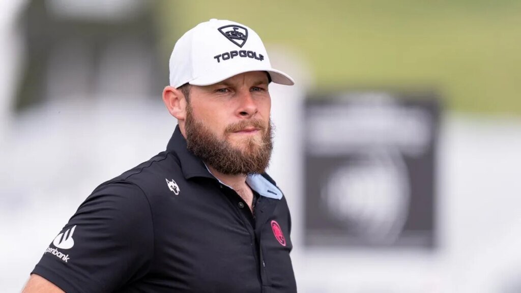 Late surge allows Tyrrell Hatton to seize lead at LIV Golf Andalucia