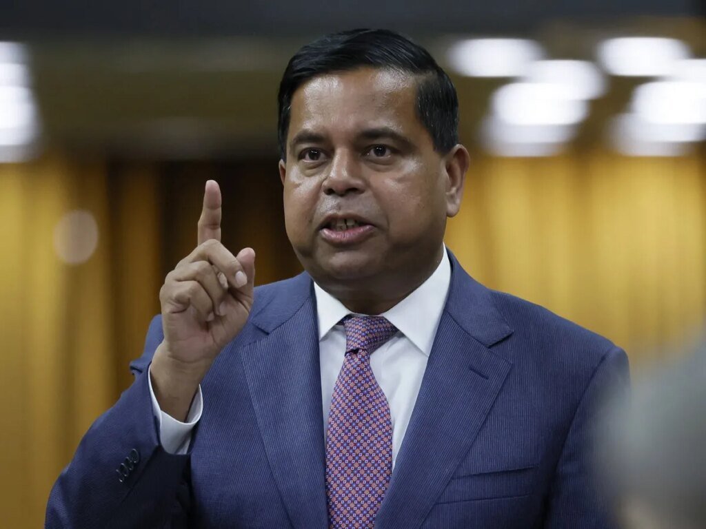 Liberals water down police search powers bill during contentious overnight vote blitz Liberals water down police search powers bill during contentious overnight vote blitz
