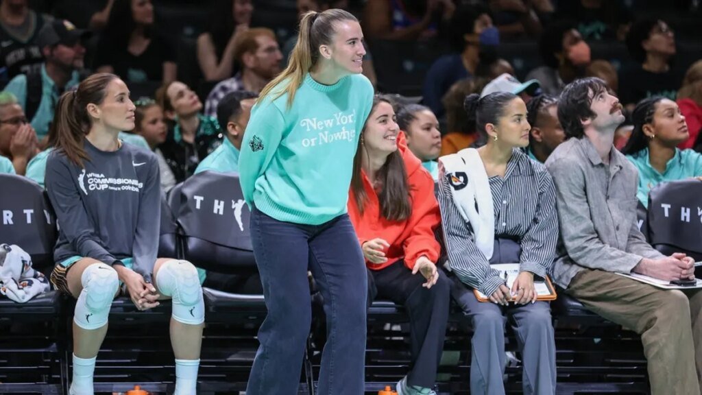 Liberty guard Sabrina Ionescu (back) out again vs. Fever