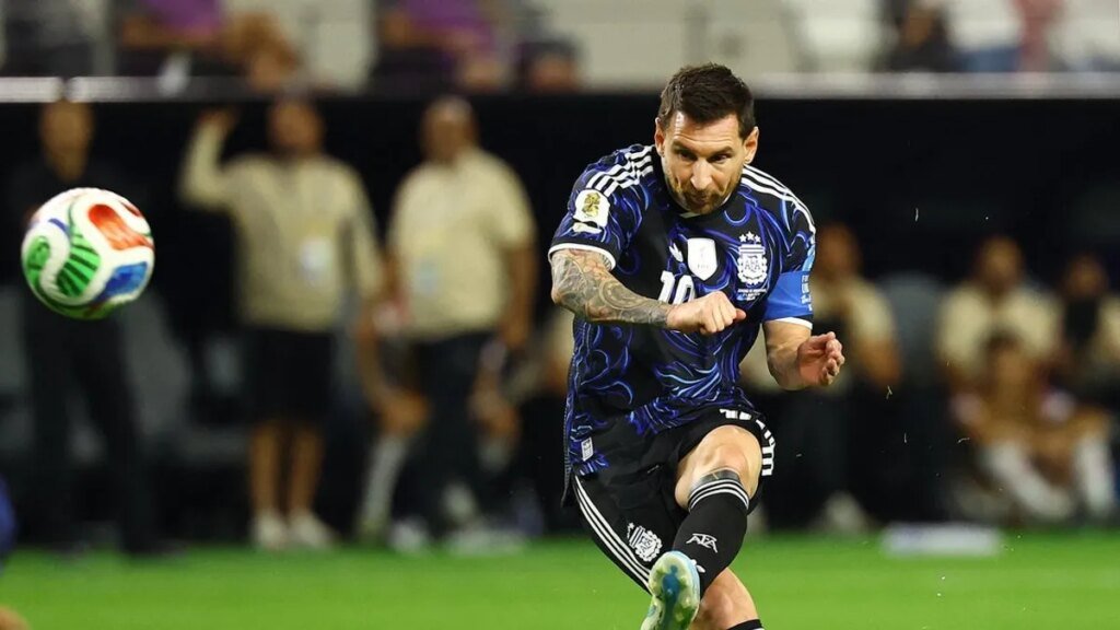 Lionel Messi makes more World Cup history as Argentina beat Jordan