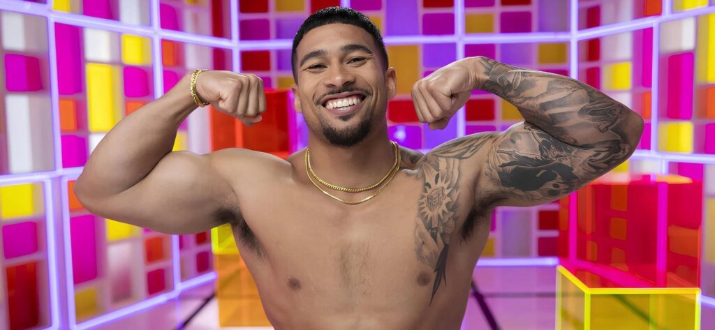 ‘Love Island’ Star’s Mom Slams Mayor Over Cop Son 'Love Island' Star's Mom Slams Mayor Over Cop Son