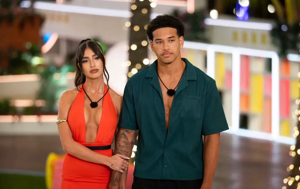 Love Island USA’s Corbin, Parmida Shower Together After Past Hookups Love Island USA's Corbin, Parmida Shower Together After Past Hookups