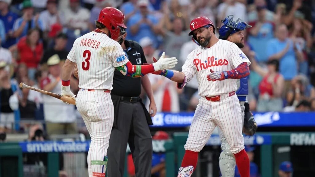 MLB roundup: Kyle Schwarber, Bryce Harper help Phillies thrash Mets