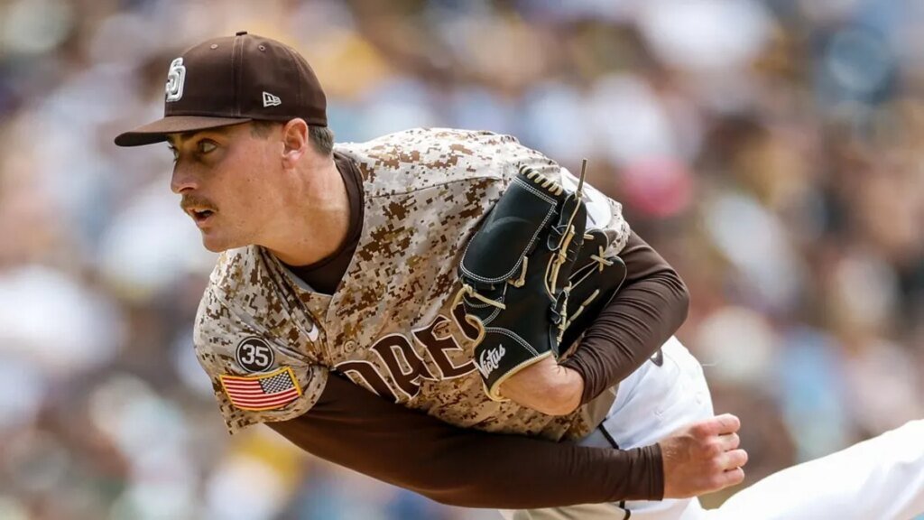 MLB suspends Padres RHP Ron Marinaccio 3 games for intentional HBP