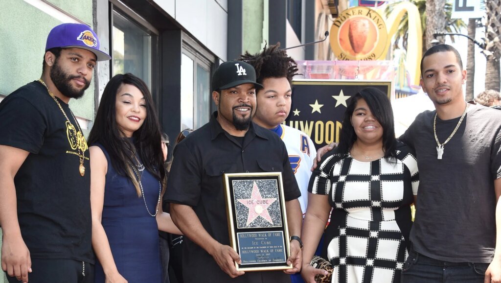 Meet His 5 Children, Including O’Shea Jackson Jr. – Hollywood Life Meet His 5 Children, Including O’Shea Jackson Jr. – Hollywood Life