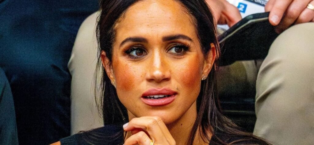 Meghan Markle Blasted For ‘Disgusting’ Gift To Kate Middleton Troll Meghan Markle Blasted For 'Disgusting' Gift To Kate Middleton Troll