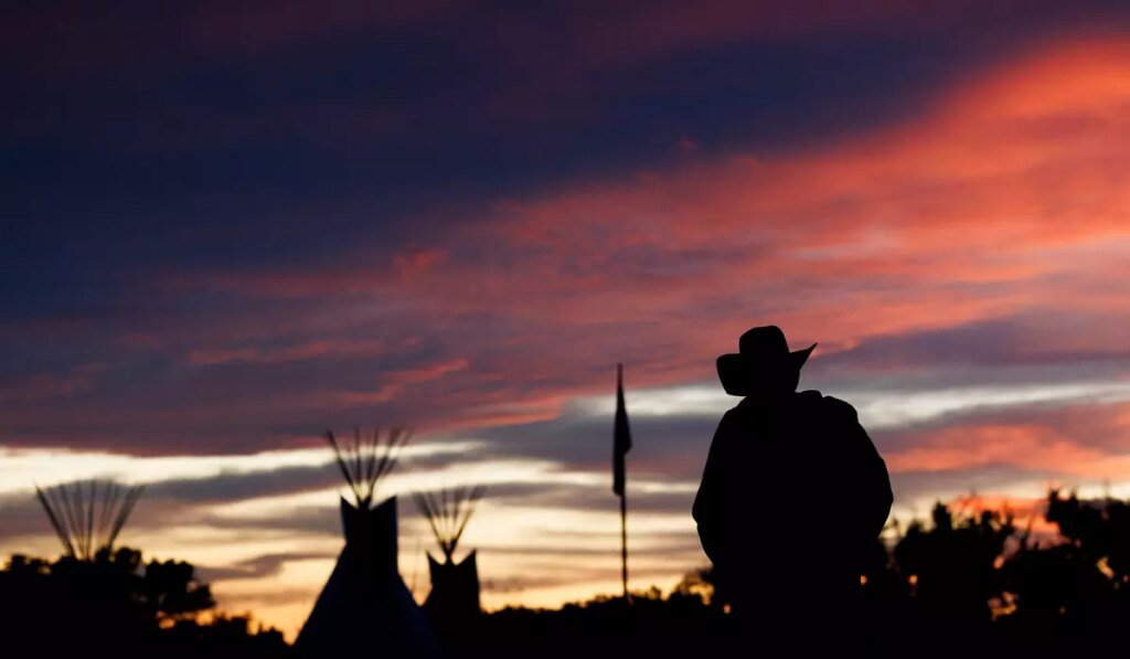 Native Americans commemorate victory at Little Bighorn with horse races, dance and song