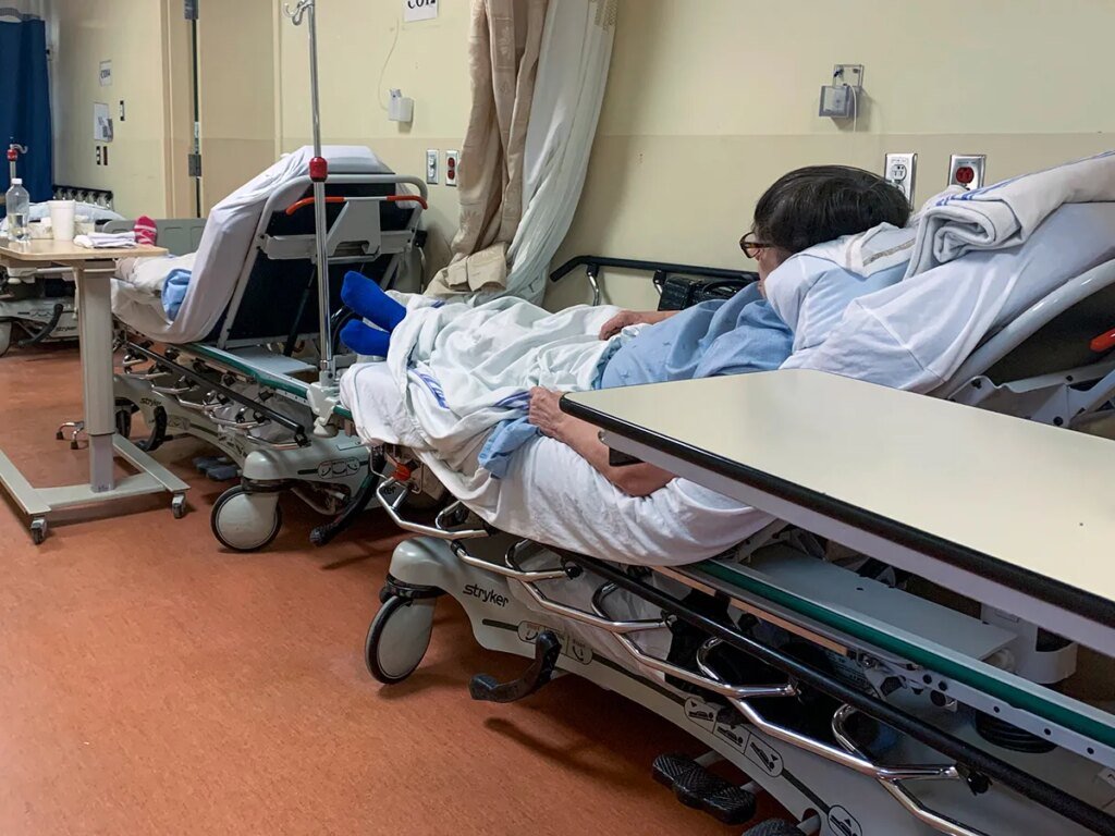 Nearly 200,000 emergency patients waited 48 hours or more for a bed last year, report finds