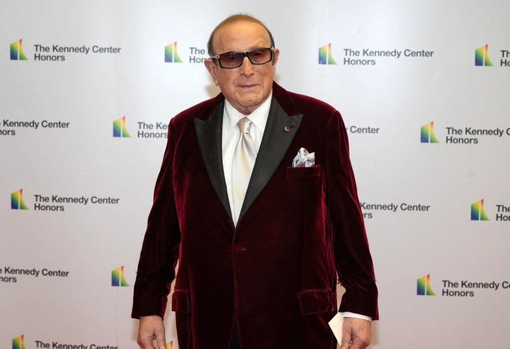 New Details Emerge About Clive Davis’ Final Hours New Details Emerge About Clive Davis' Final Hours