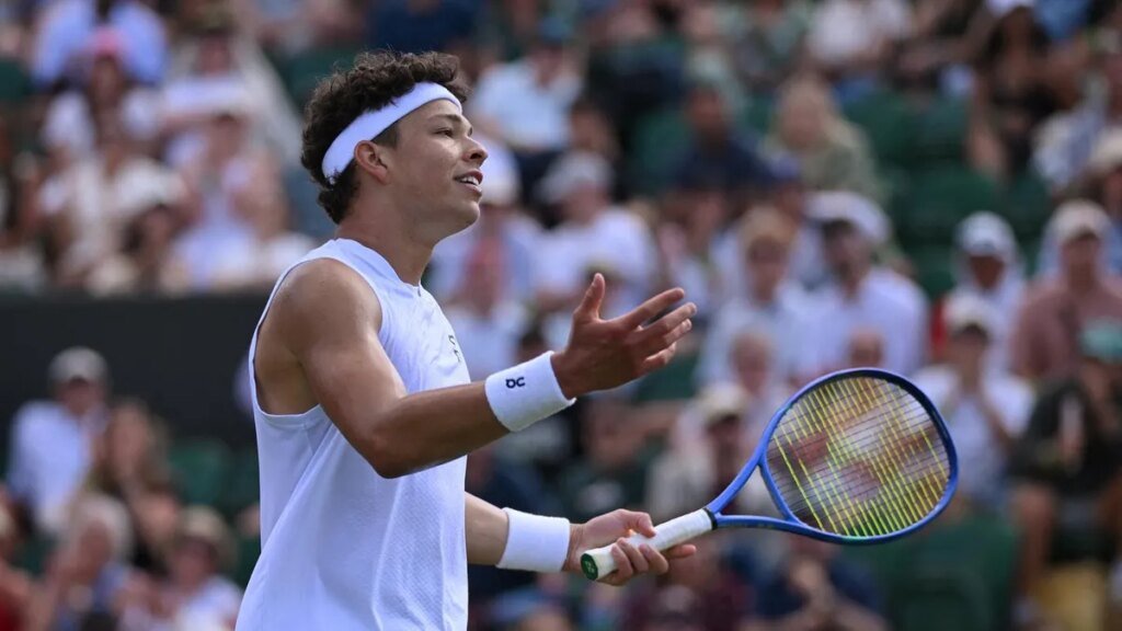 No. 4 seed Ben Shelton stunned by qualifier; No. 2 Alexander Zverev advances No. 4 seed Ben Shelton stunned by qualifier; No. 2 Alexander Zverev advances