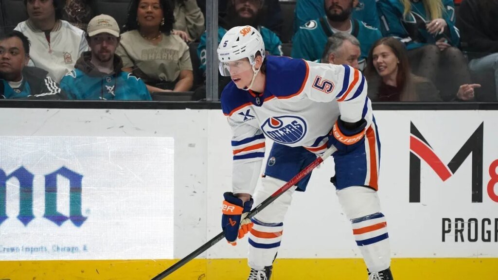 Oilers sign D Connor Murphy to 5-year, $20.5M contract Oilers sign D Connor Murphy to 5-year, $20.5M contract