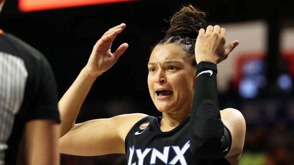 Olivia Miles, Lynx erase fourth-quarter deficit, earn win over Mystics Olivia Miles, Lynx erase fourth-quarter deficit, earn win over Mystics