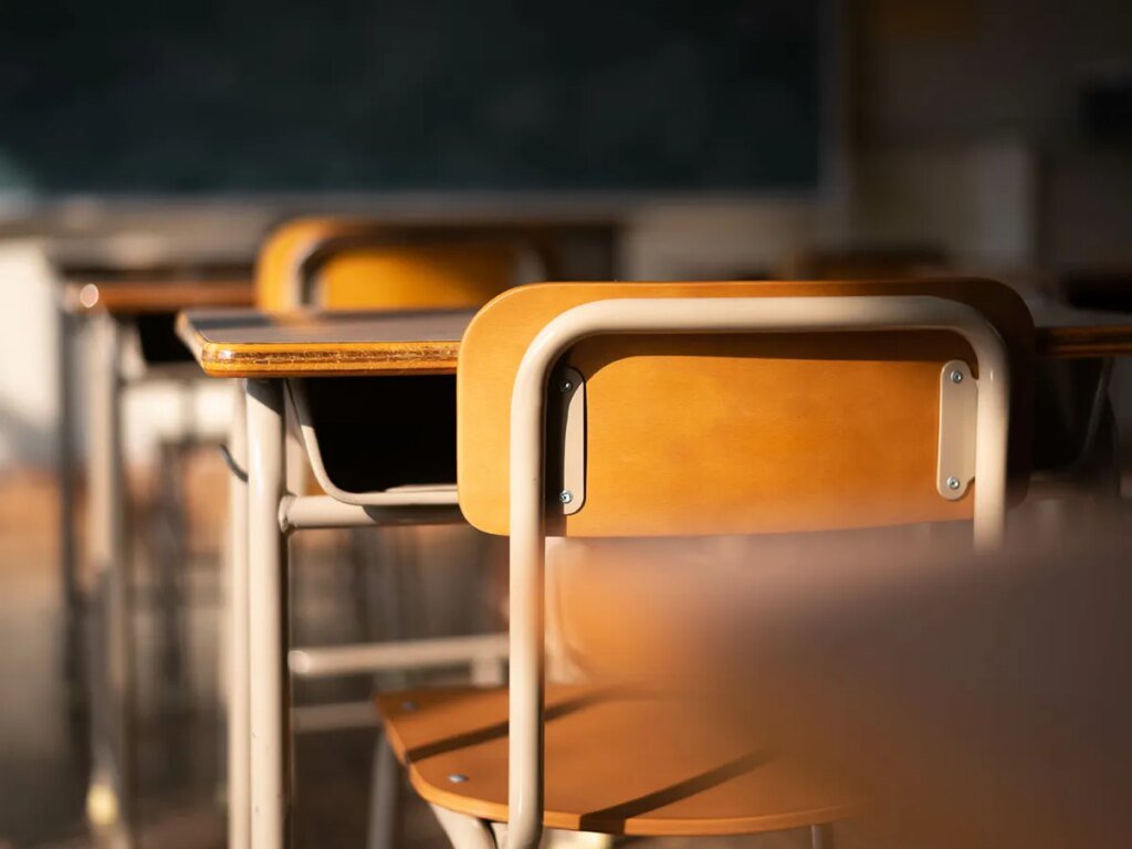 Ontario goes ahead with plan to dock marks from absent students