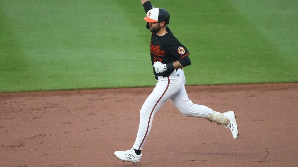 Orioles take down Mariners with efficient night at plate Orioles take down Mariners with efficient night at plate