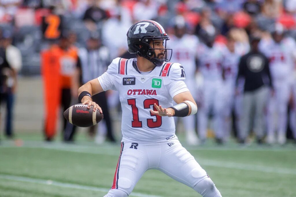 Ottawa Redblacks never considered quarterback change in loss to Toronto: Ryan Dinwiddie Ottawa Redblacks never considered quarterback change in loss to Toronto: Ryan Dinwiddie