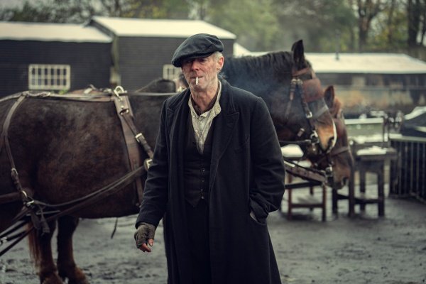 Peaky Blinders: Additional Casting Revealed for Netflix Sequel Series – canceled + renewed TV shows, ratings Peaky Blinders: Additional Casting Revealed for Netflix Sequel Series - canceled + renewed TV shows, ratings